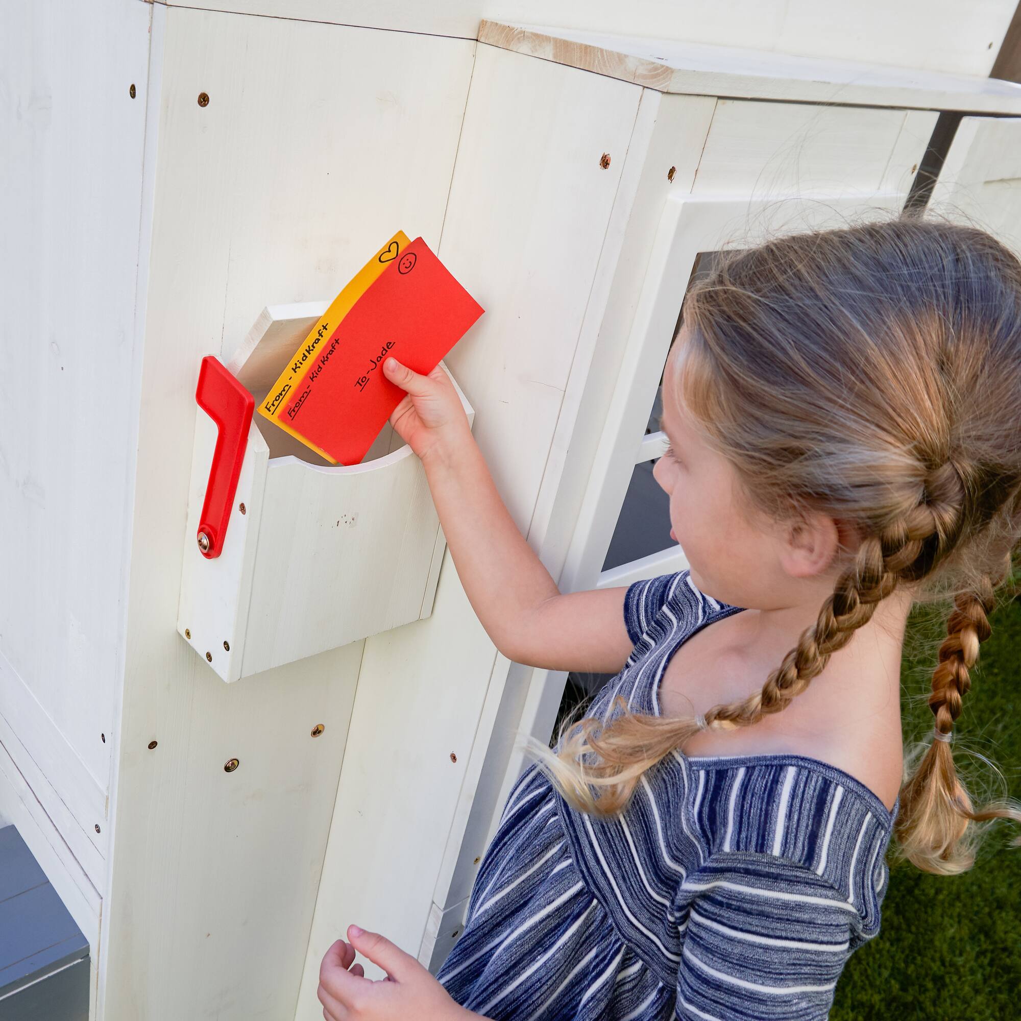 KidKraft White Modern Outdoor Wooden Playhouse with Picnic Table, Mailbox & Outdoor Grill